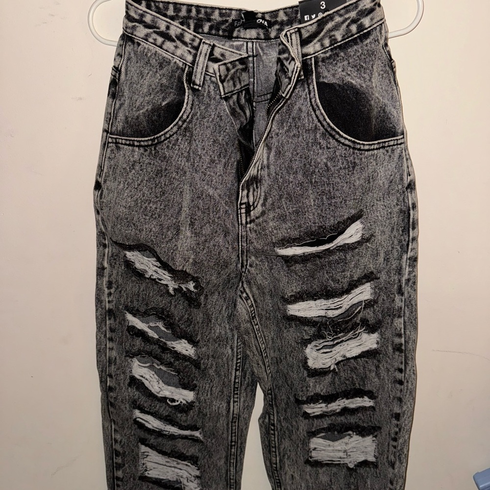 Grey Washed Mom Jeans
